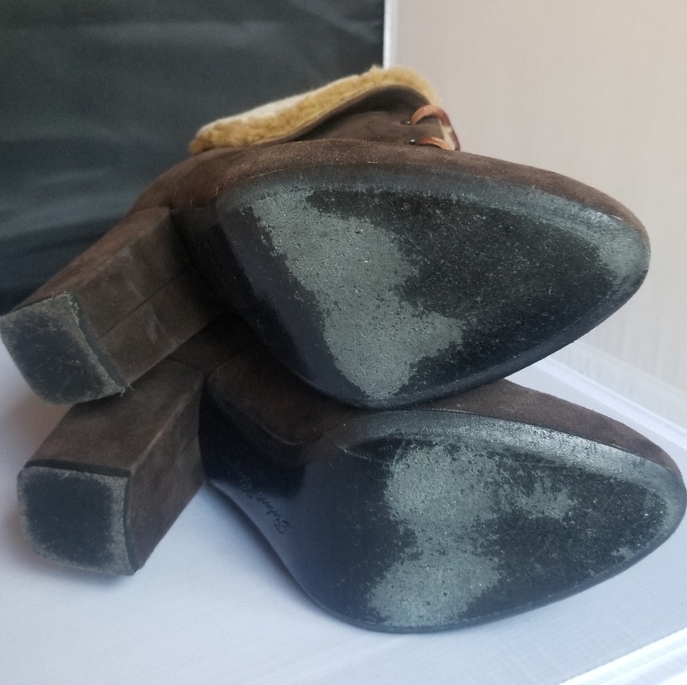 Vintage suede and fur ankle boots by Robert Clergerie - Picture 4 of 8